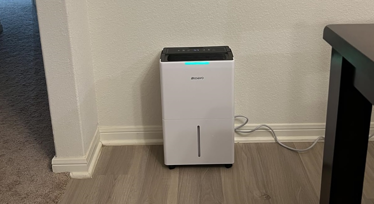 Aiusevo 52-pint dehumidifier reviews