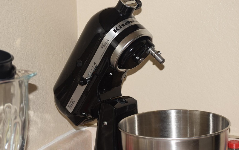 KitchenAid Classic Series Stand Mixer
