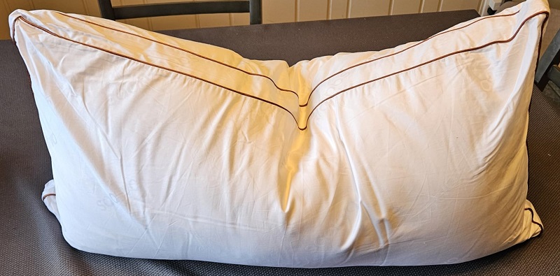 Saatva Latex Pillow for Stomach Sleepers Reviews